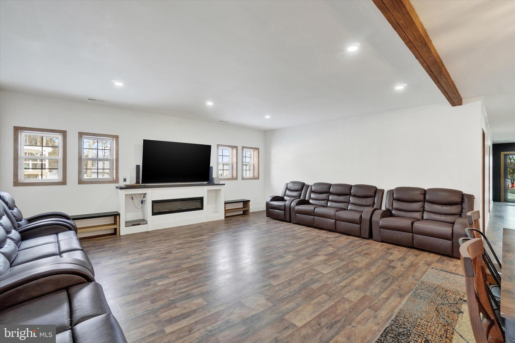 3828 Brownton Road Felton, PA 17322 - Photo 4 of 48