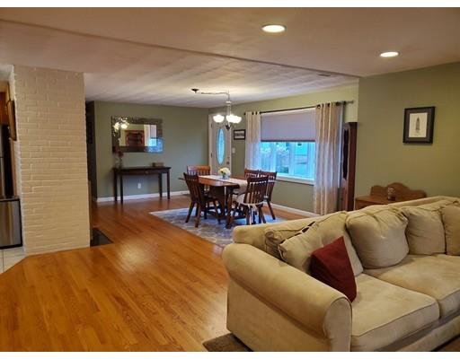 12 David Road Framingham, MA 01701 - Photo 6 of 28 Gallery Image 6