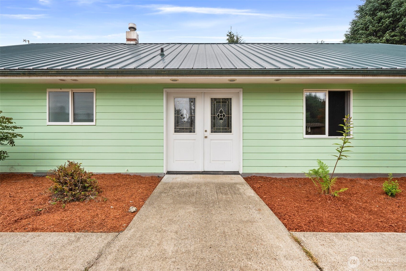 33 Rustemeyer Road Aberdeen, WA 98520 - Photo 34 of 39 a front view of a house