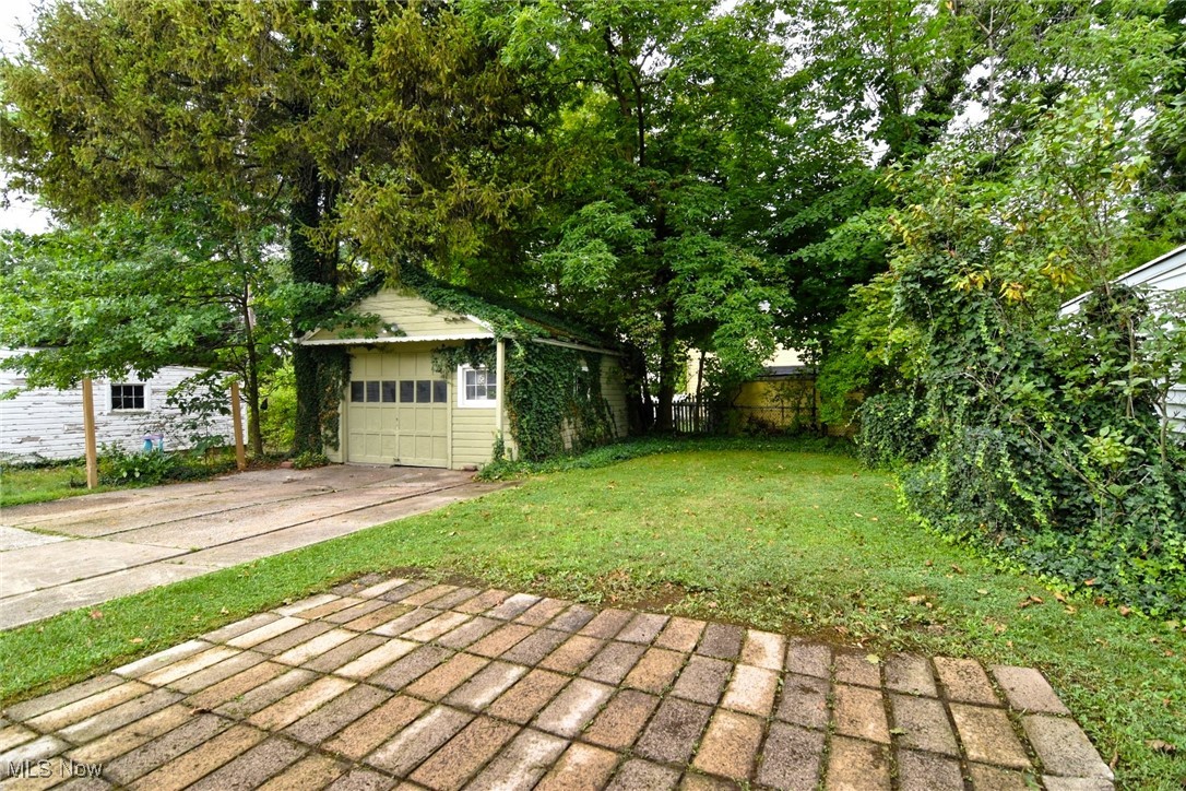 1062 Argonne Road Cleveland, OH 44121 - Photo 34 of 35 Gallery Image 34