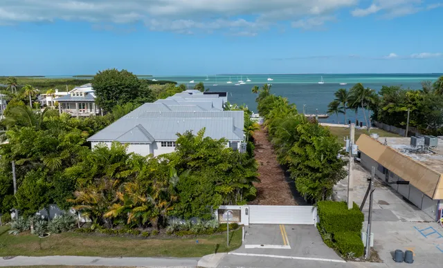 $2,649,000 | 81906 Overseas Highway, Unit 3, Islamorada, FL 33036