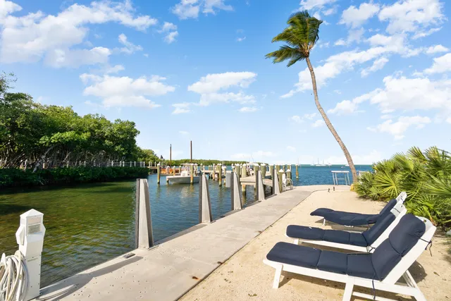 $2,649,000 | 81906 Overseas Highway, Unit 3, Islamorada, FL 33036