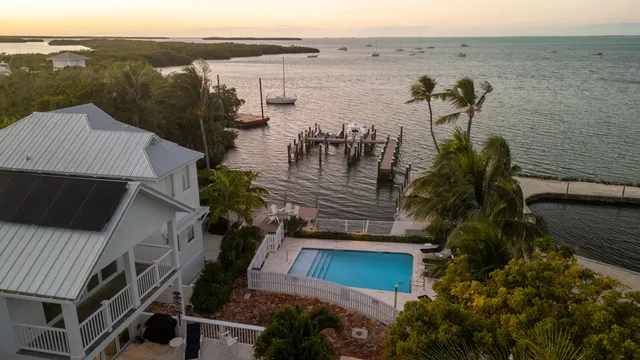$2,649,000 | 81906 Overseas Highway, Unit 3, Islamorada, FL 33036