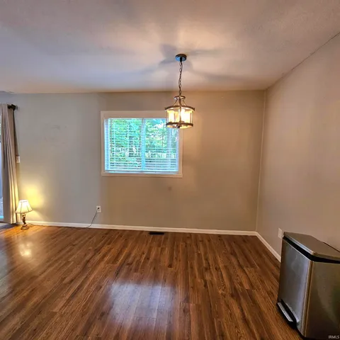 $199,900 | 1018 Forest View Drive South, Ellettsville, IN 47404