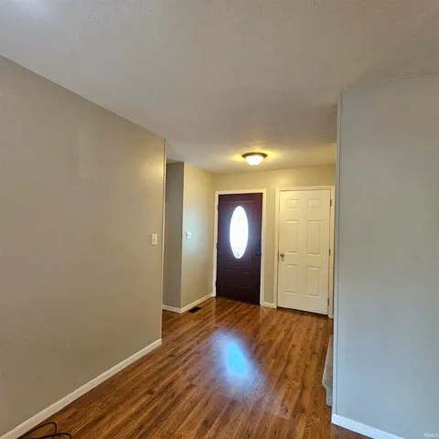 $199,900 | 1018 Forest View Drive South, Ellettsville, IN 47404