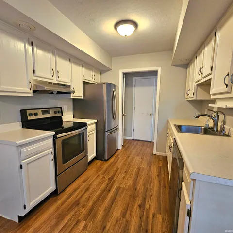 $199,900 | 1018 Forest View Drive South, Ellettsville, IN 47404