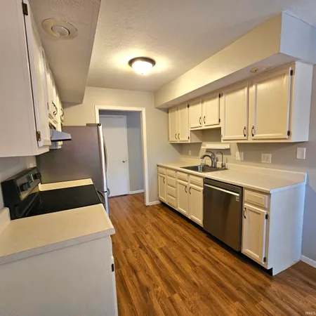 $199,900 | 1018 Forest View Drive South, Ellettsville, IN 47404