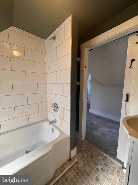 548 Hawstone Road Lewistown, PA 17044 - Photo 29 of 46 Bath