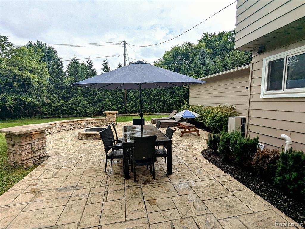 26199 Power Road Farmington Hills, MI 48334 - Photo 40 of 51
