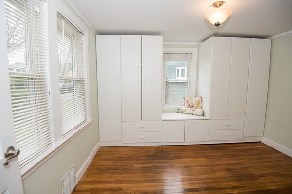 8 Rockaway Road Auburn, MA 01501 - Photo 13 of 30 Gallery Image 13