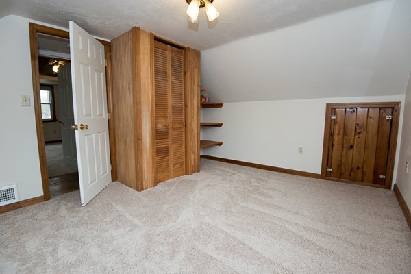 8 Rockaway Road Auburn, MA 01501 - Photo 16 of 30 Gallery Image 16