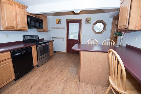 8 Rockaway Road Auburn, MA 01501 - Photo 6 of 30 Gallery Image 6