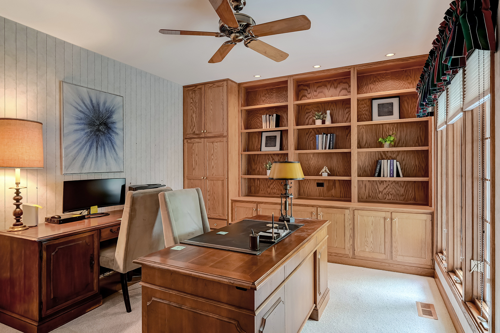 68 Berkshire Court Burr Ridge, IL 60527 - Photo 5 of 32