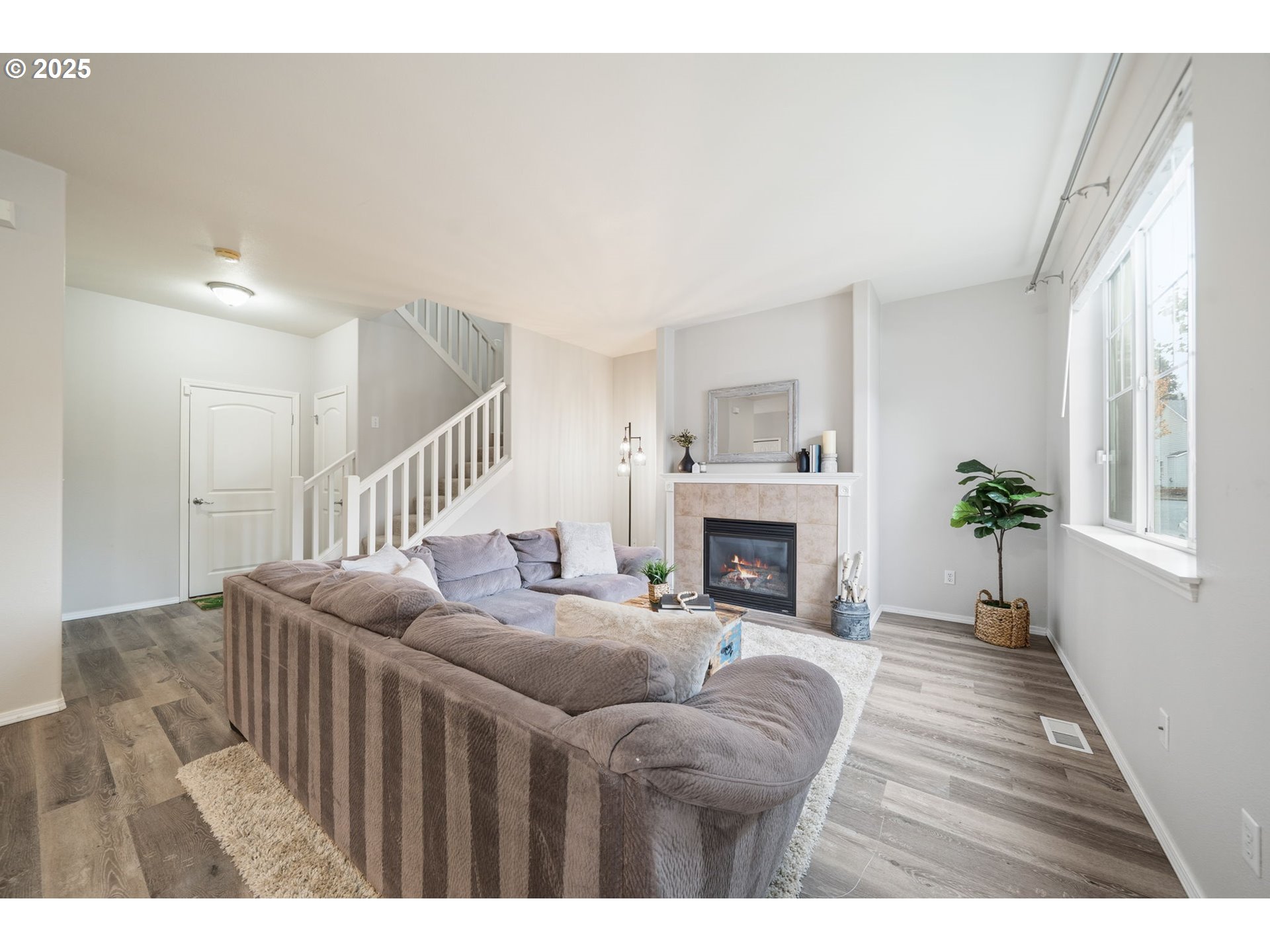 3545 Southeast 198th Avenue Camas, WA 98607 - Photo 3 of 28