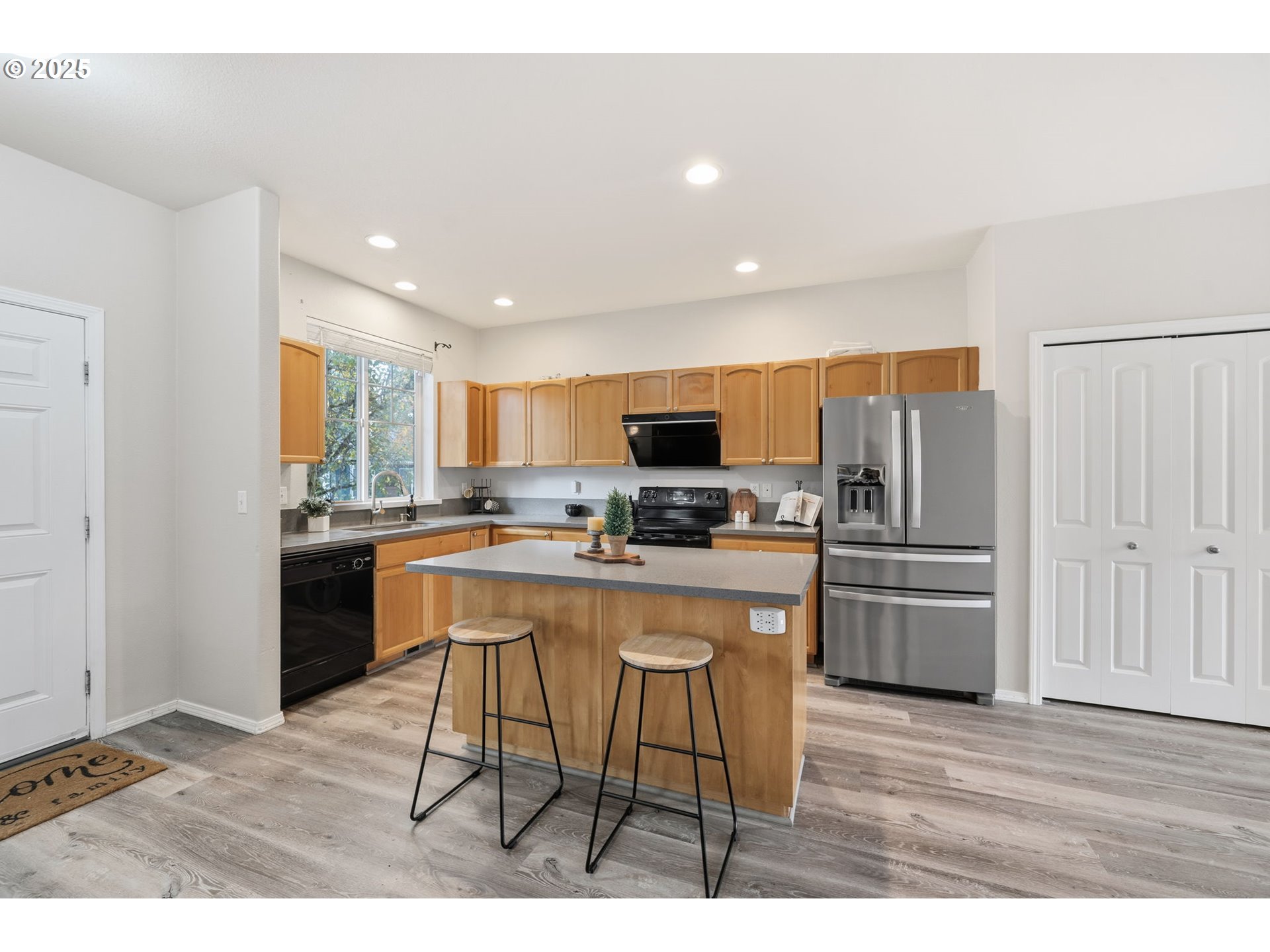 3545 Southeast 198th Avenue Camas, WA 98607 - Photo 7 of 28