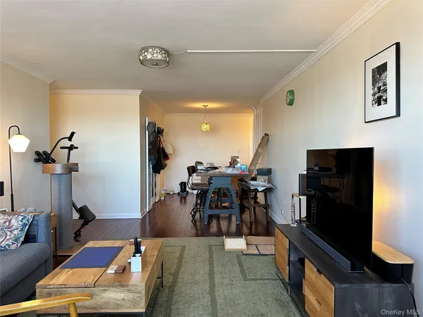 $3,500 | 102-30 66th Road, Unit 17B | Birchwood Towers
