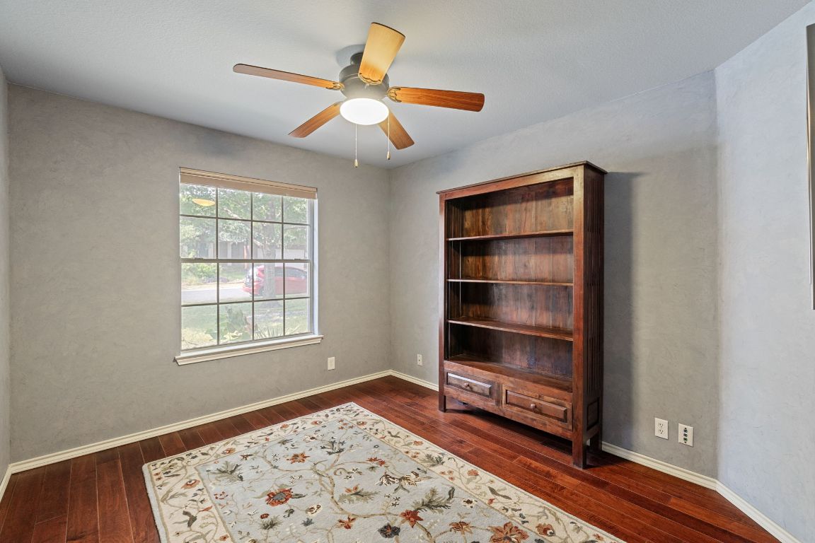 2114 Desco Drive Austin, TX 78748 - Photo 12 of 40