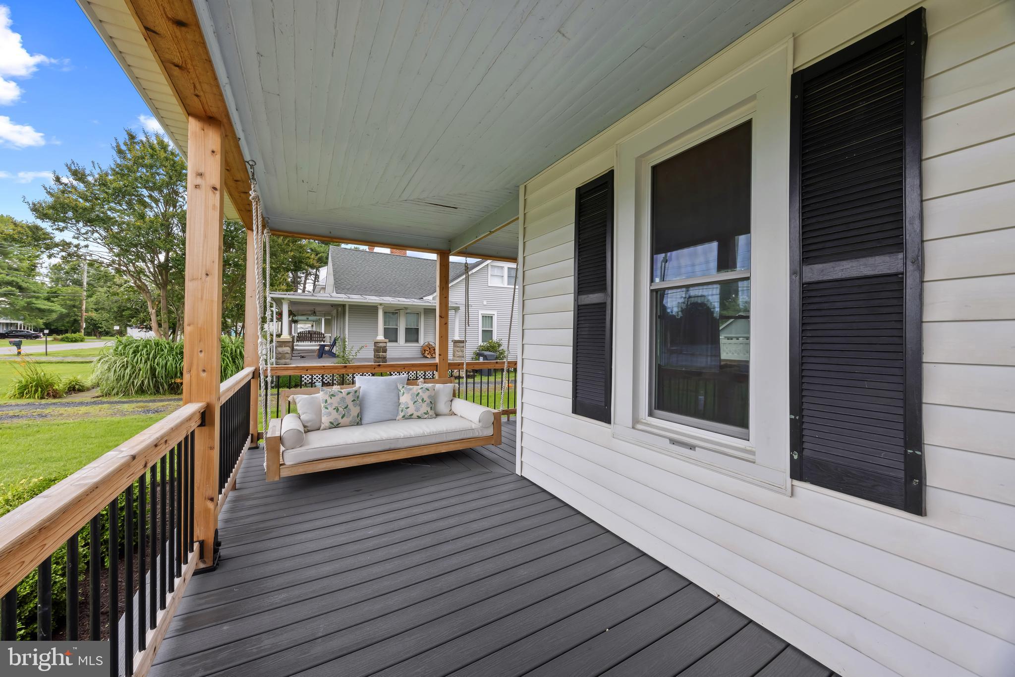 618 Love Point Road Stevensville, MD 21666 - Photo 3 of 41 Wrap-around porch