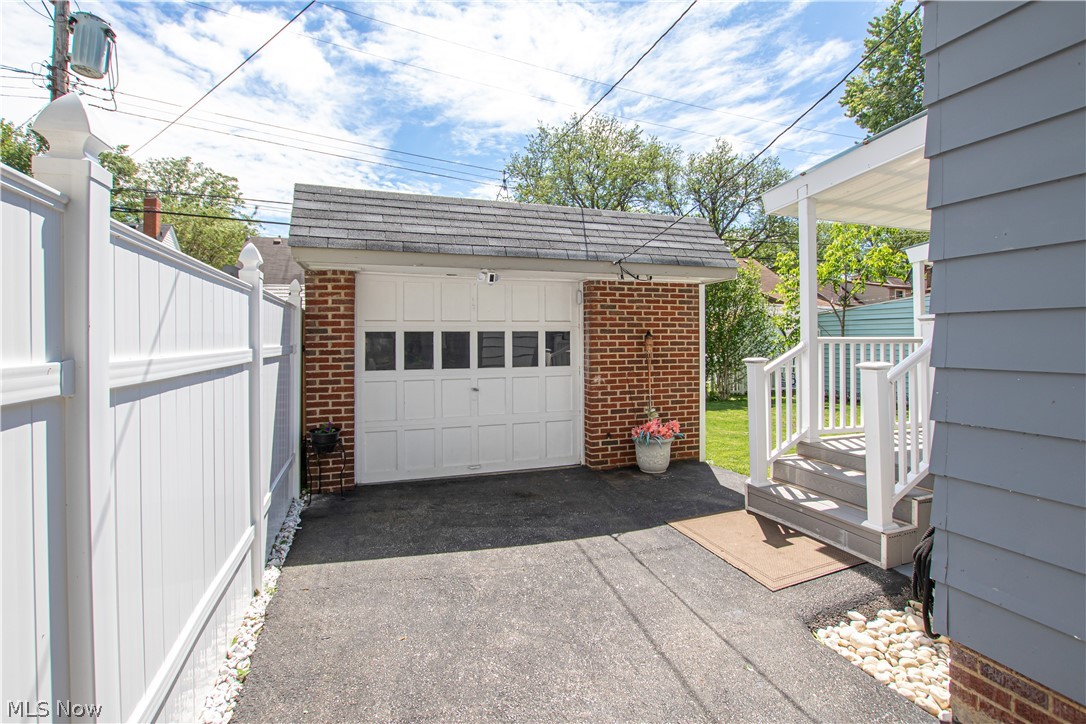 14545 Alger Road Cleveland, OH 44111 - Photo 29 of 35 Gallery Image 29