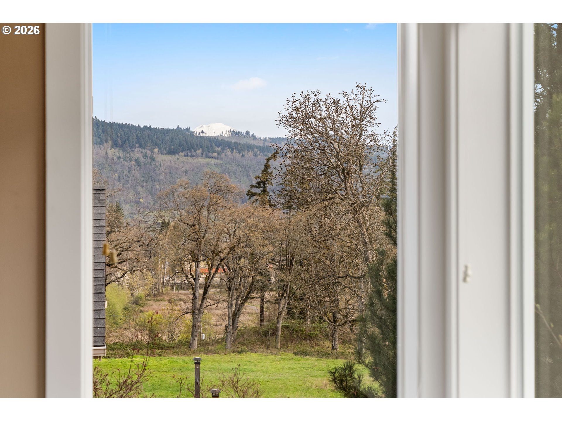 505 Dogwood Road Hood River, OR 97031 - Photo 32 of 45