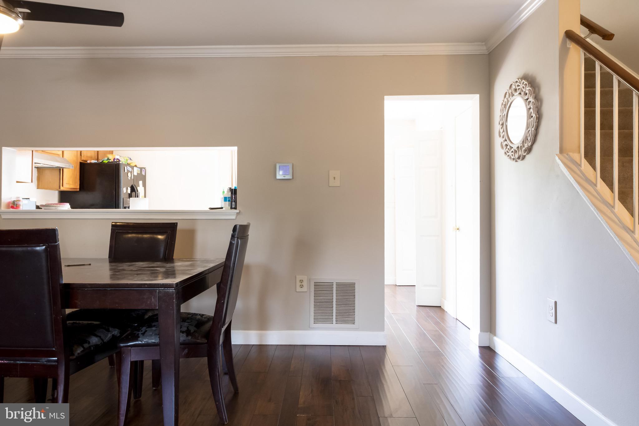 7403 Emerald Drive Manassas, VA 20109 - Photo 4 of 33