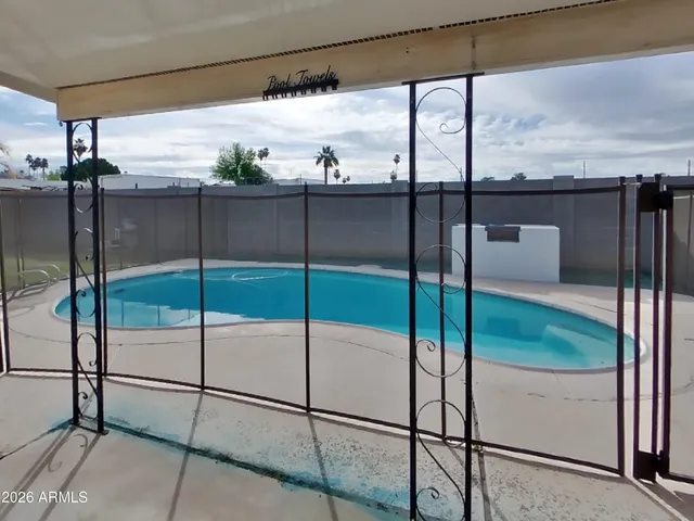 $1,999 | 4207 West Eva Street, Phoenix, AZ 85051