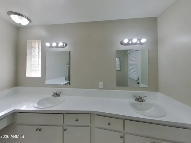 $1,999 | 4207 West Eva Street, Phoenix, AZ 85051