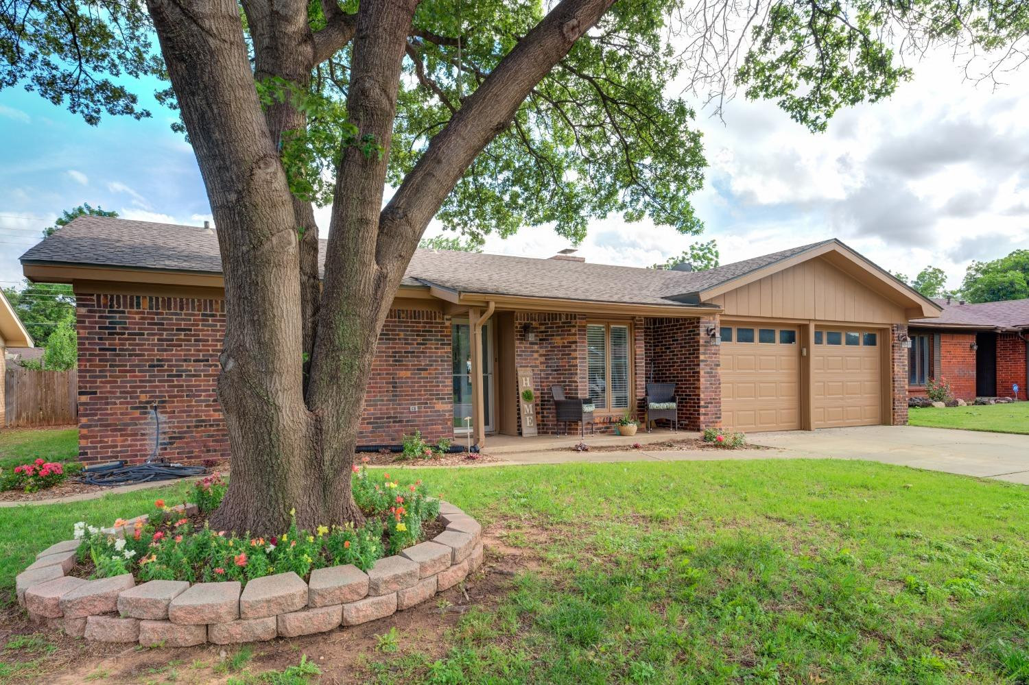 4609 62nd Street Lubbock, TX 79414 - Photo 2 of 43 Photo 2