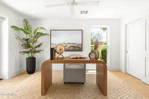 $1,075,000 | 241 East Forest Hills Drive, Phoenix, AZ 85022