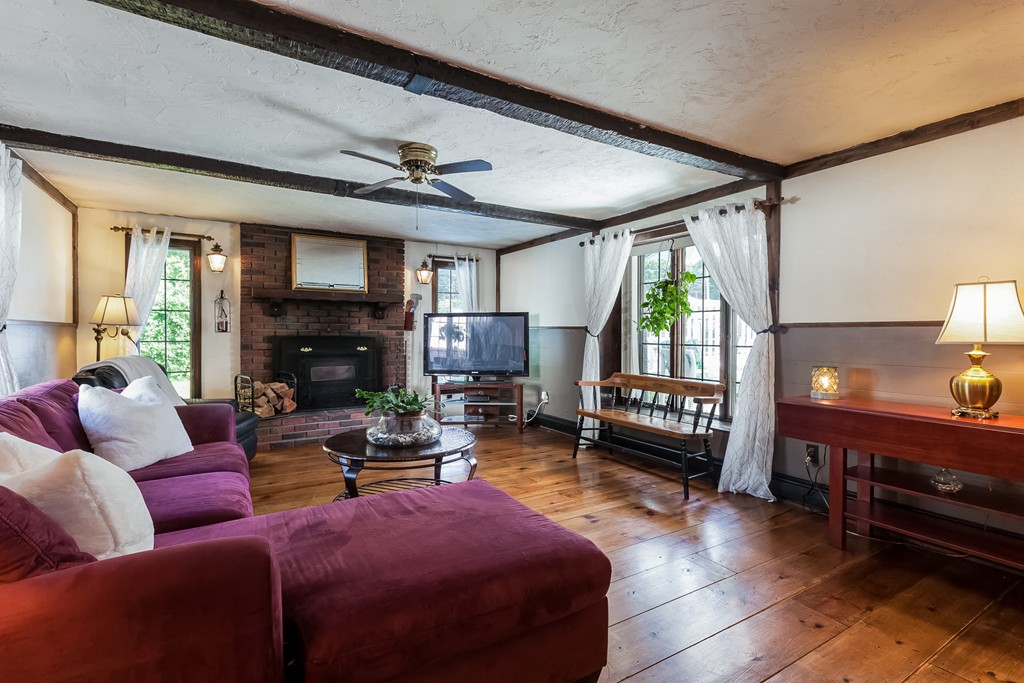 25 Partridge Road Weymouth, MA 02190 - Photo 8 of 21