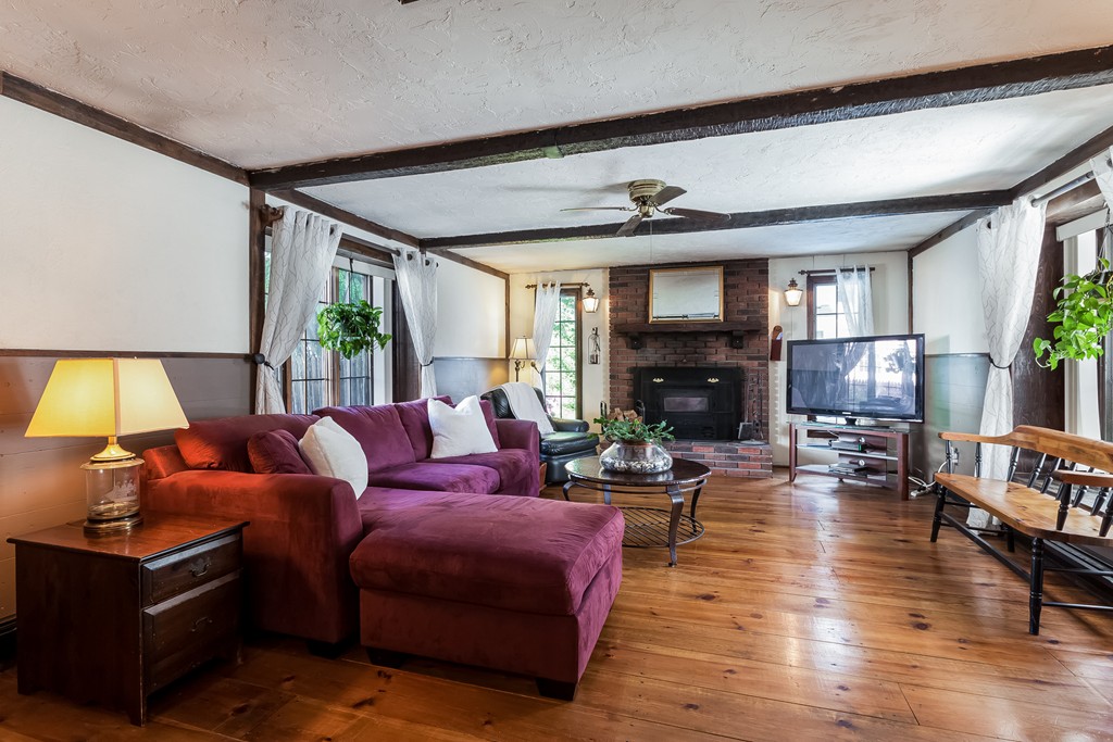 25 Partridge Road Weymouth, MA 02190 - Photo 9 of 21