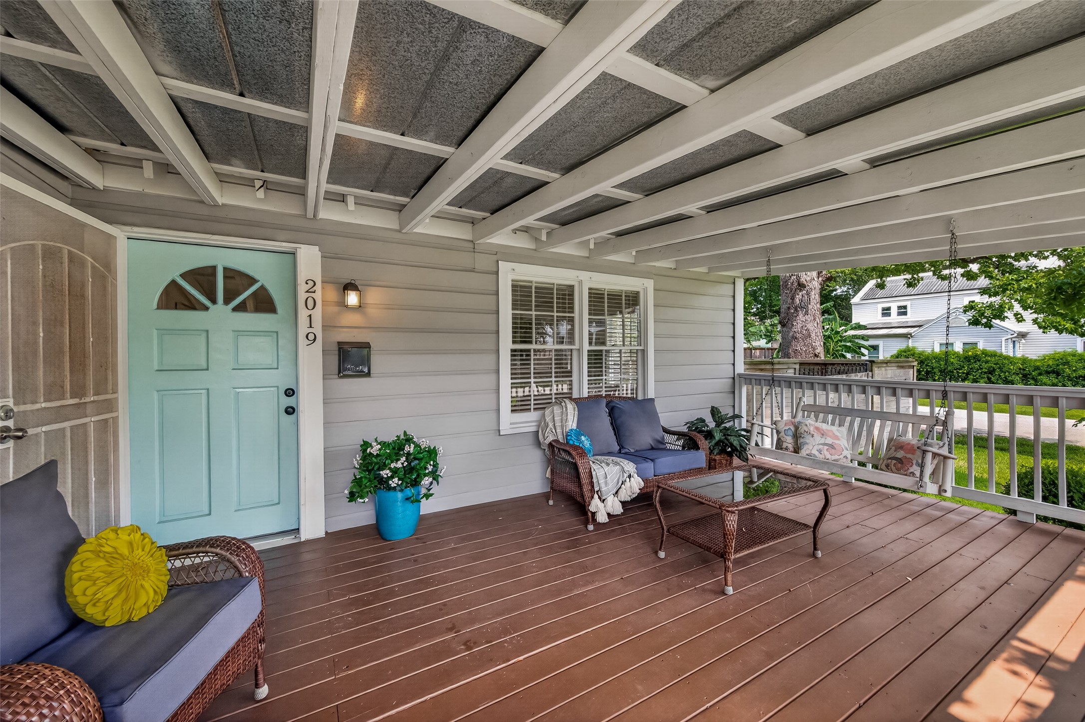 2019 Gostick Street Houston, TX 77008 - Photo 2 of 36 a outdoor space with furniture