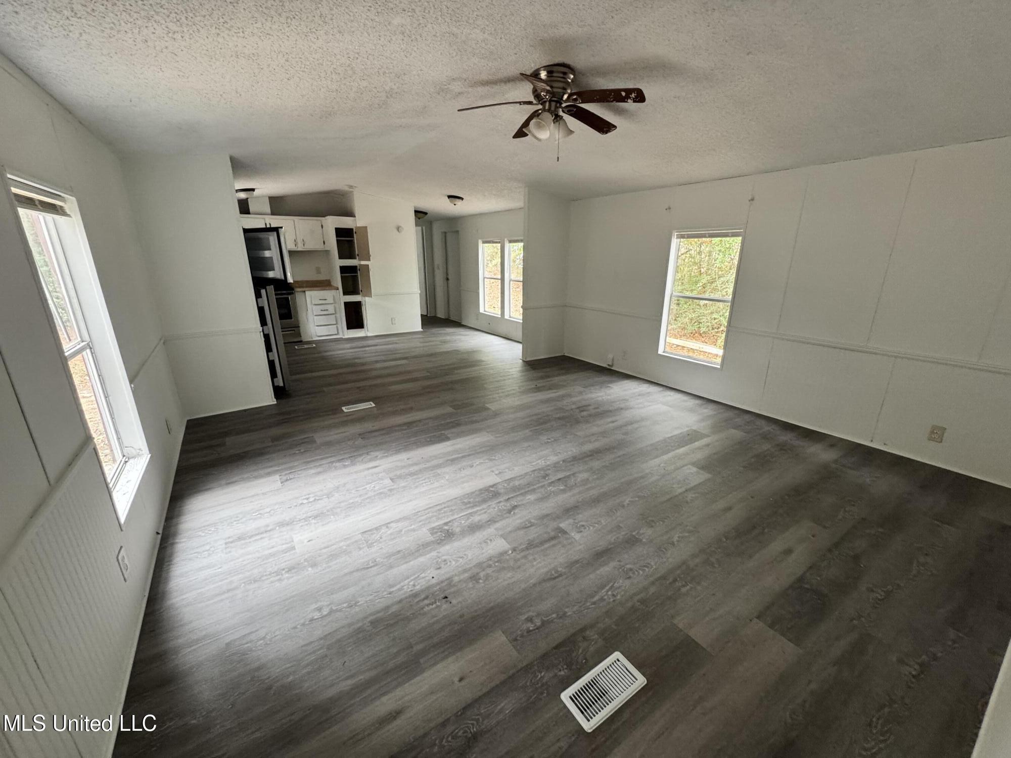 21562 Saucier Lizana Road Saucier, MS 39574 - Photo 2 of 20 Living Room