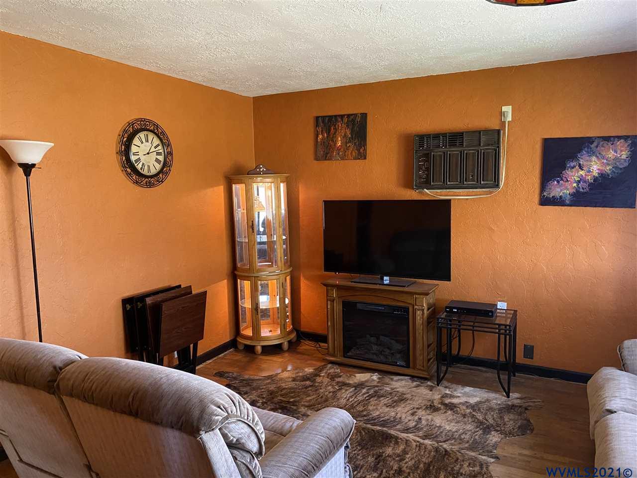 35859 Riverside Drive Albany, OR 97321 - Photo 9 of 22 Gallery Image 9