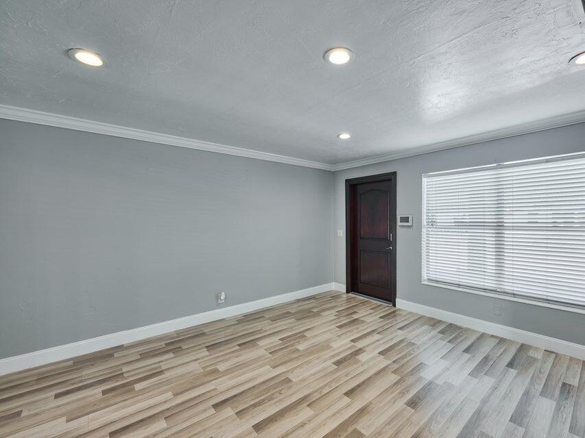 2112 Longwood Road West Palm Beach, FL 33409 - Photo 5 of 12 Living Room