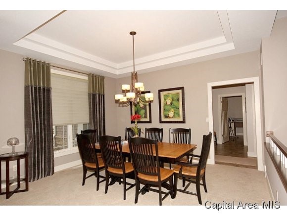 4413 Lynhurst Road Springfield, IL 62711 - Photo 4 of 20