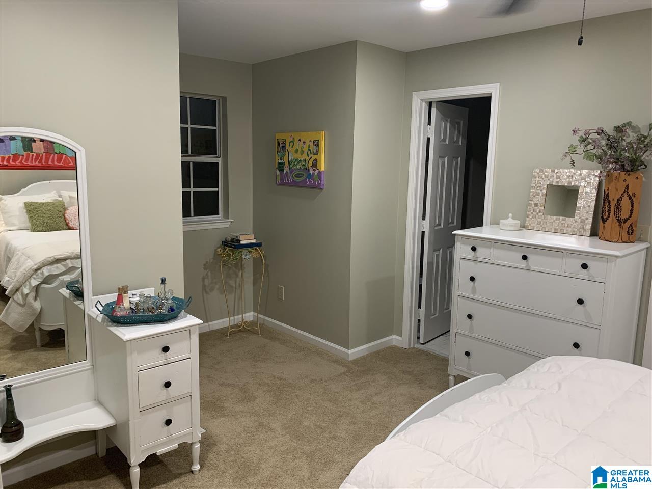 479 Raleigh Avenue Birmingham, AL 35209 - Photo 8 of 12