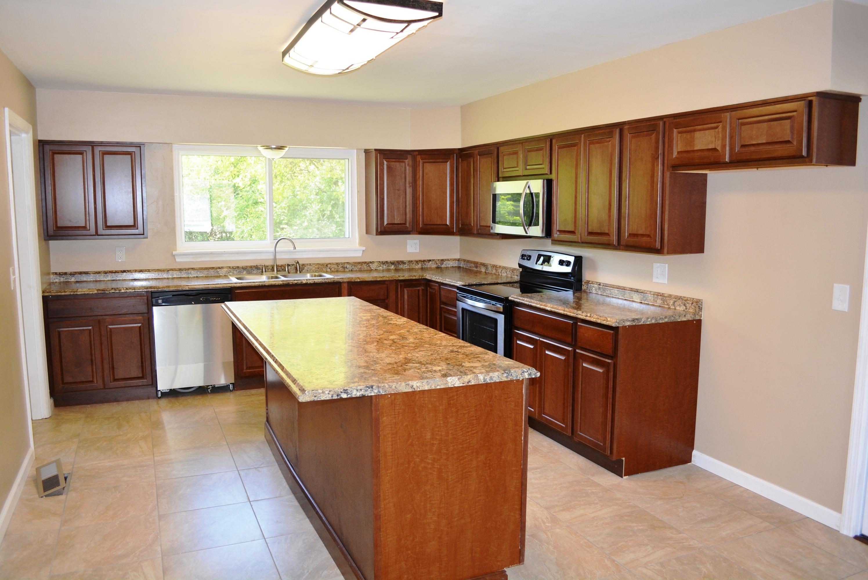 776 Munro Road Chattanooga, TN 37415 - Photo 5 of 28 001