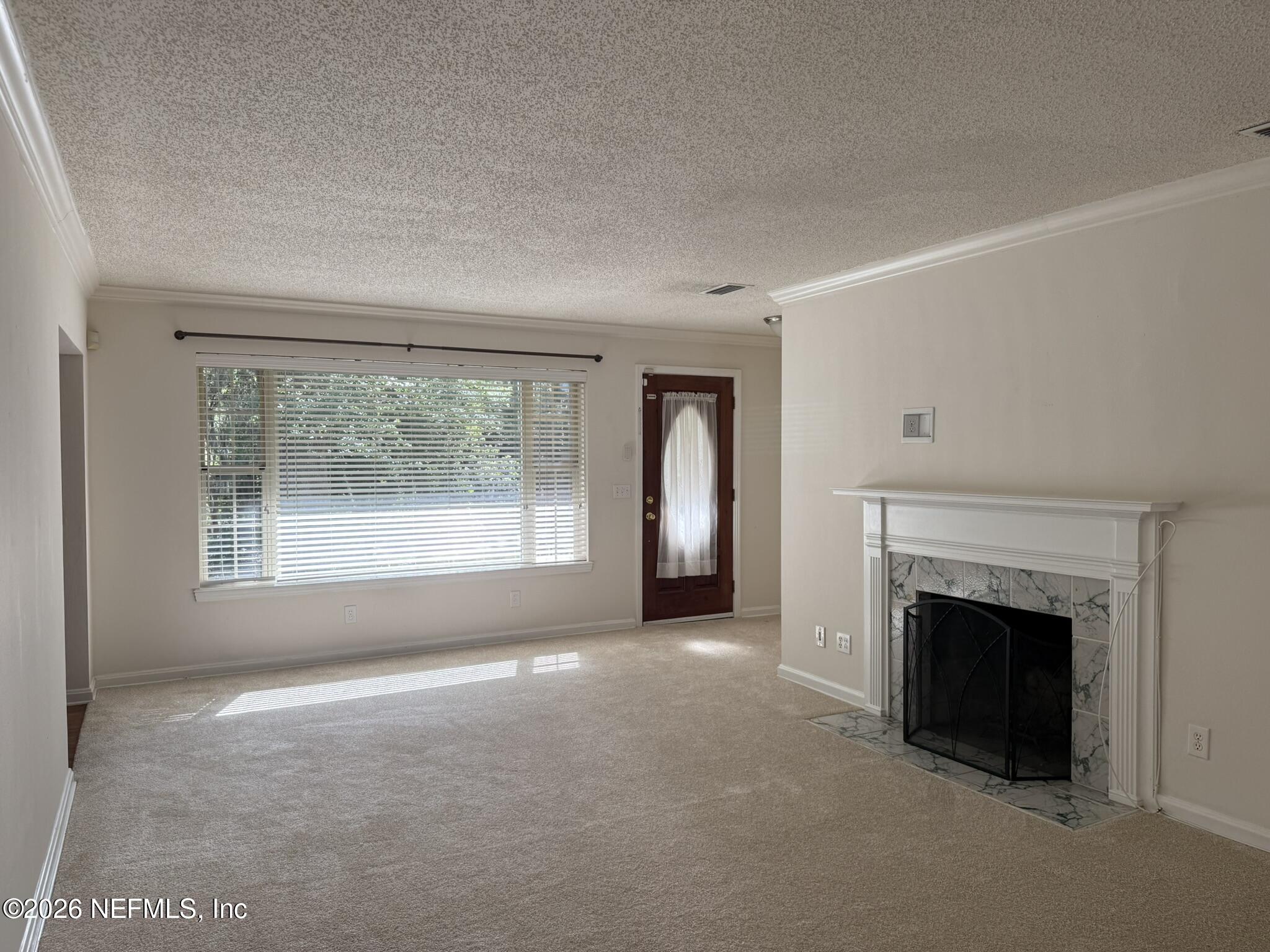 2659 Holly Point Road West Orange Park, FL 32073 - Photo 3 of 26 LIVING ROOM