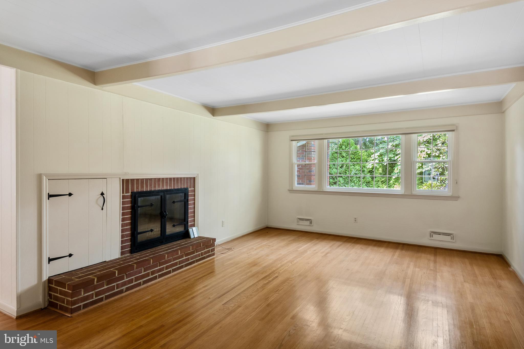 151 Pearl Croft Road Cherry Hill, NJ 08034 - Photo 4 of 32
