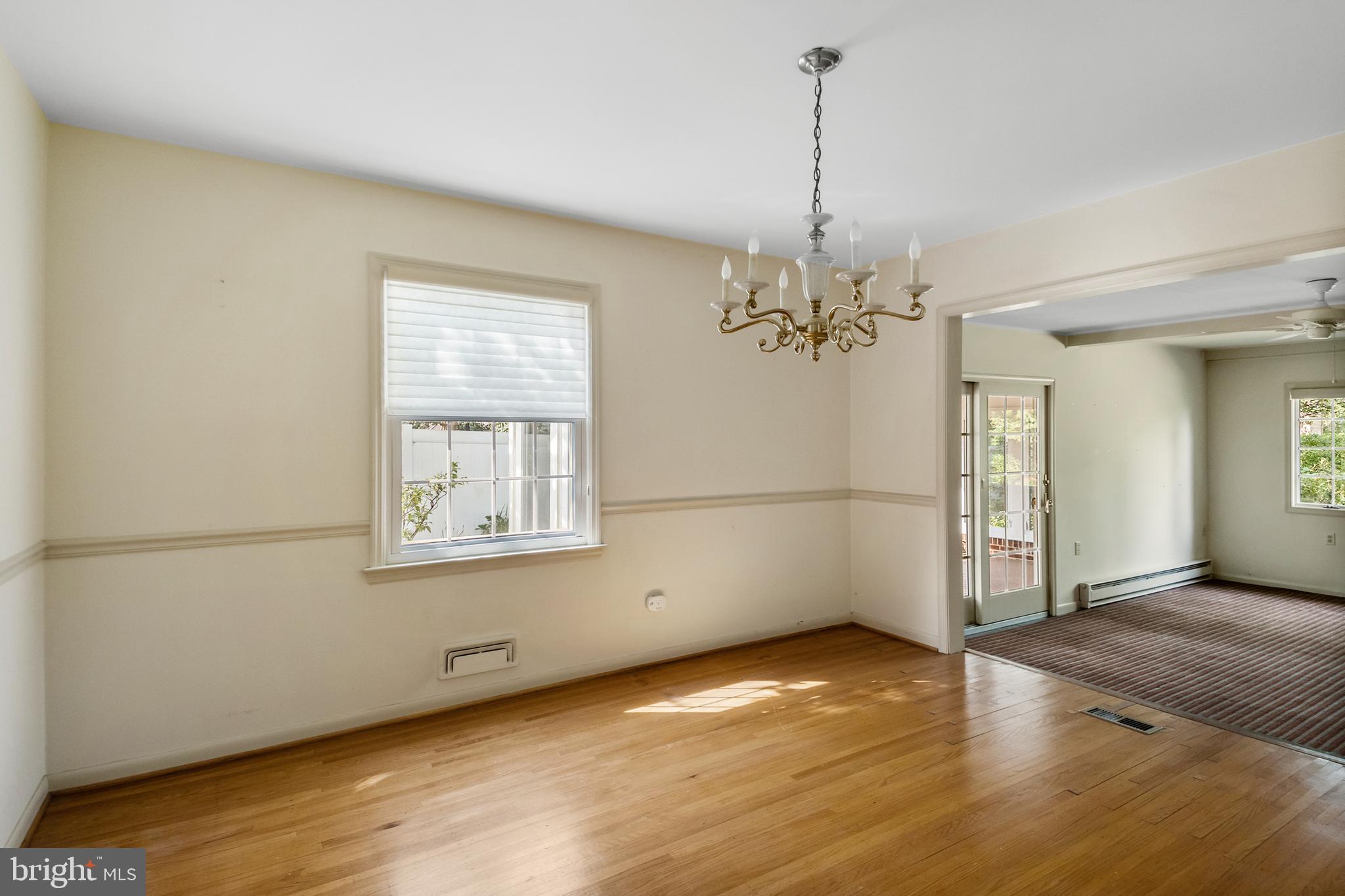 151 Pearl Croft Road Cherry Hill, NJ 08034 - Photo 8 of 32