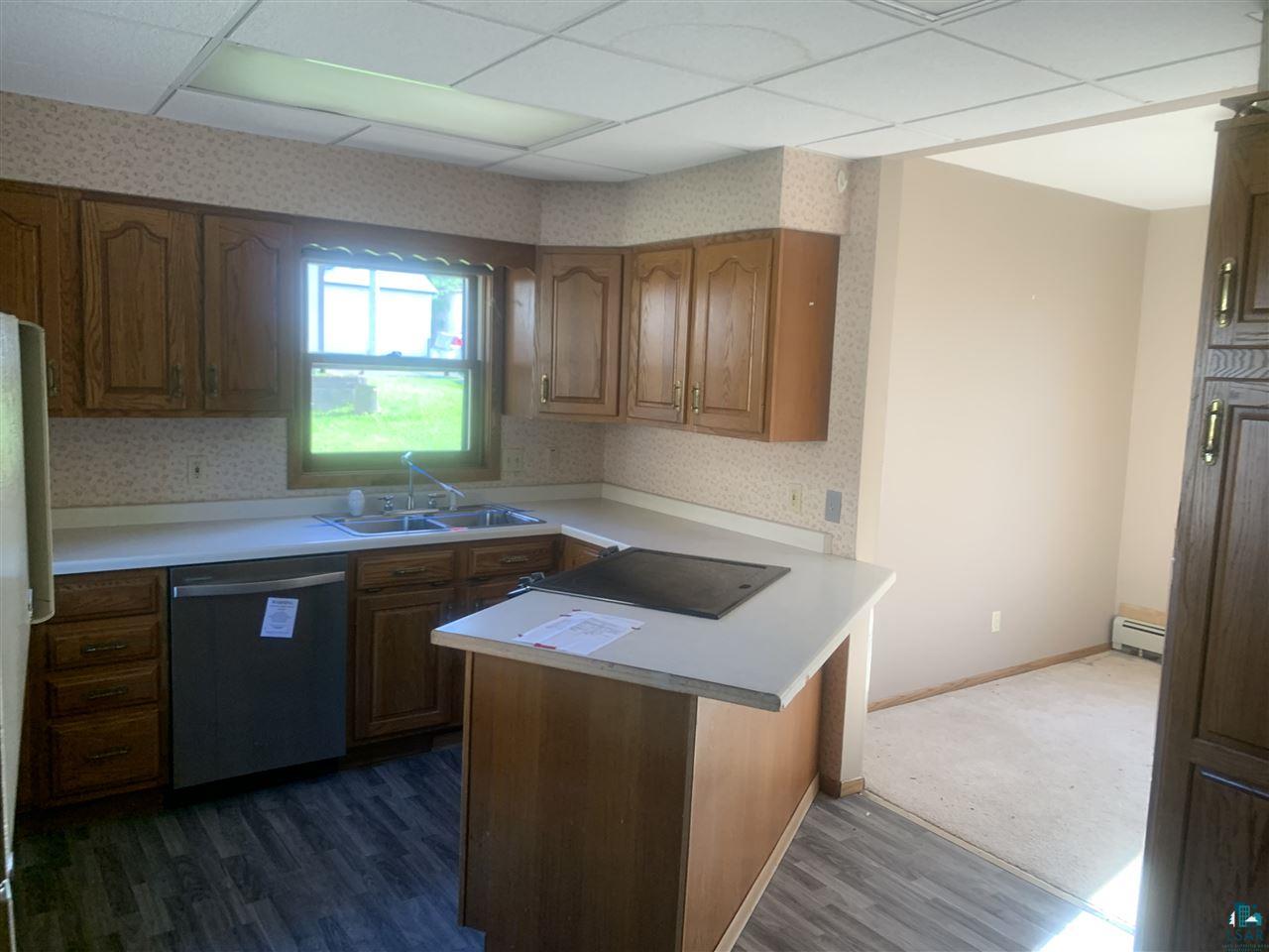 511 3rd Street Southwest Chisholm, MN 55719 - Photo 5 of 13 Gallery Image 5