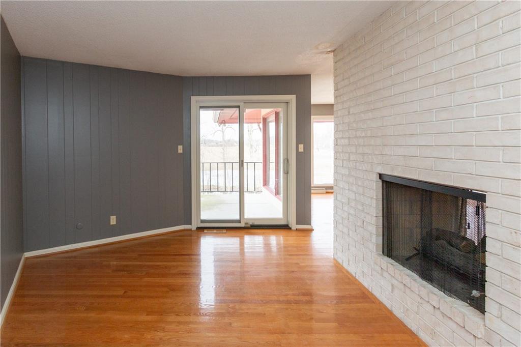 4430 North Riverside Drive Columbus, IN 47203 - Photo 16 of 45 Gallery Image 16