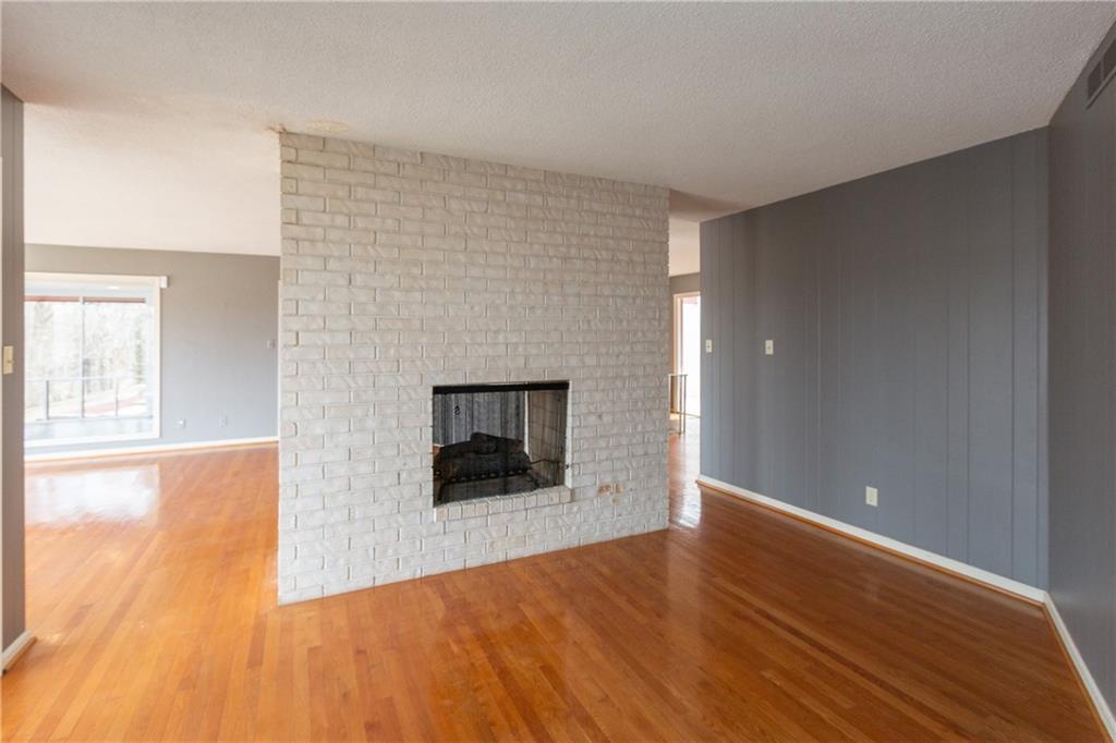 4430 North Riverside Drive Columbus, IN 47203 - Photo 17 of 45 Gallery Image 17