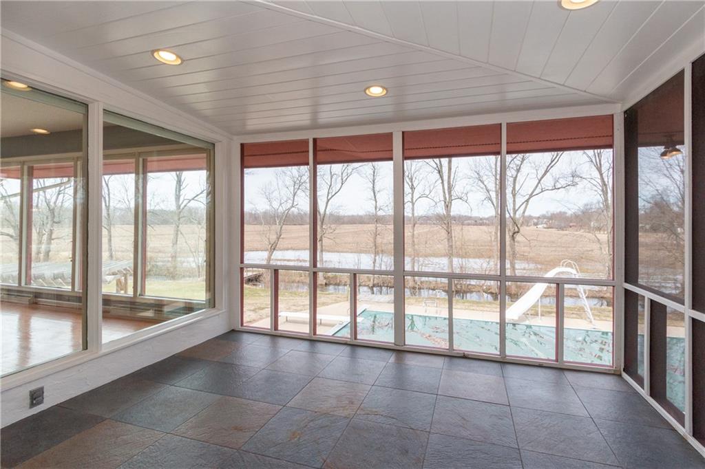4430 North Riverside Drive Columbus, IN 47203 - Photo 32 of 45 Gallery Image 32
