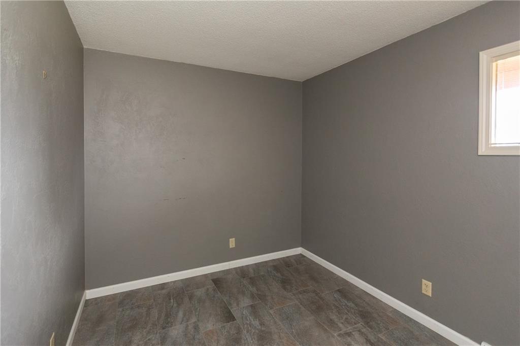 4430 North Riverside Drive Columbus, IN 47203 - Photo 33 of 45 Gallery Image 33