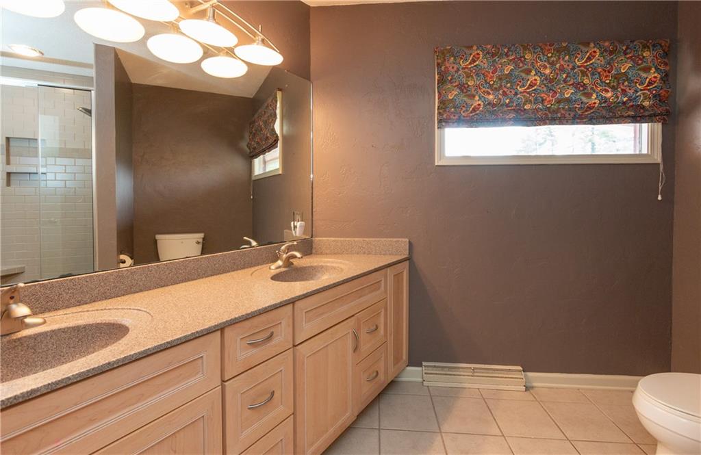 4430 North Riverside Drive Columbus, IN 47203 - Photo 34 of 45 Gallery Image 34