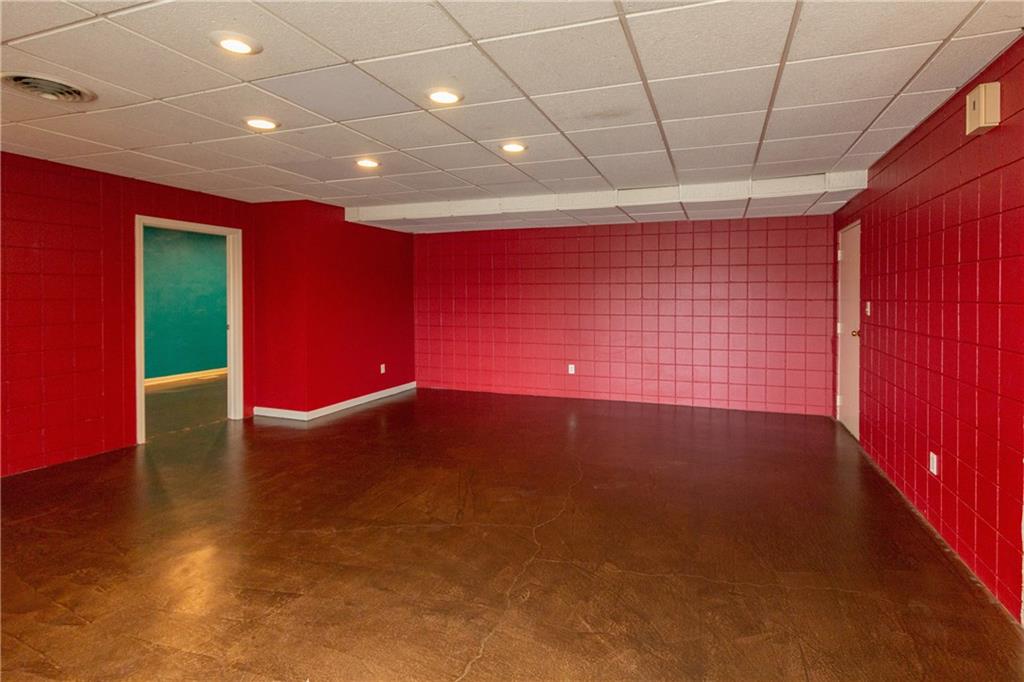 4430 North Riverside Drive Columbus, IN 47203 - Photo 37 of 45 Gallery Image 37