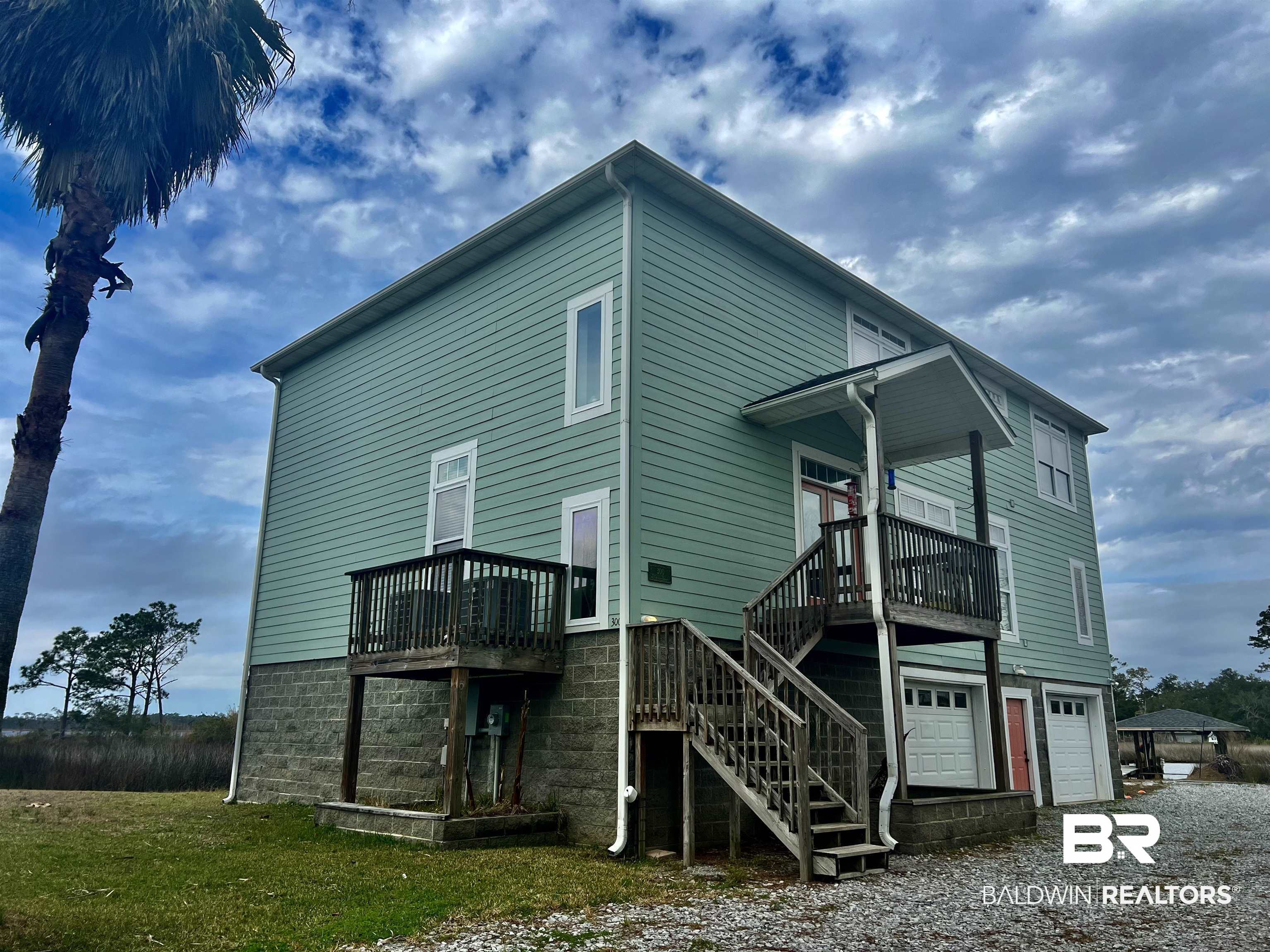 300 Meadson Road Pensacola, FL 32506 - Photo 2 of 40
