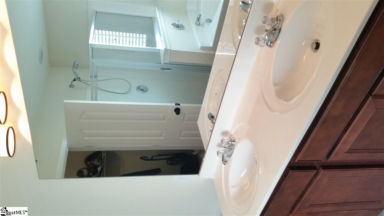 331 Riverdale Road Simpsonville, SC 29680 - Photo 13 of 23 Gallery Image 13